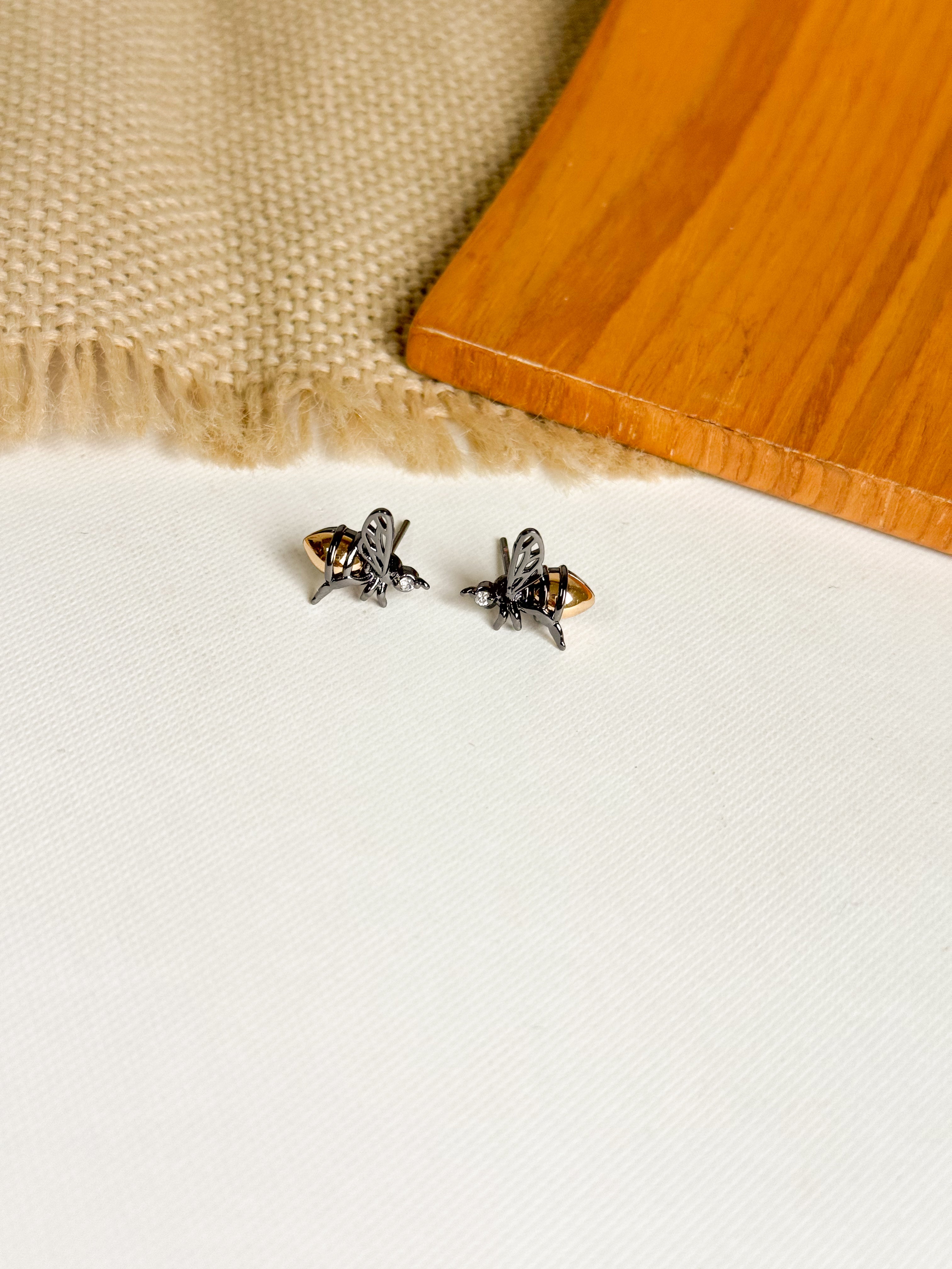 Aretes Abeja