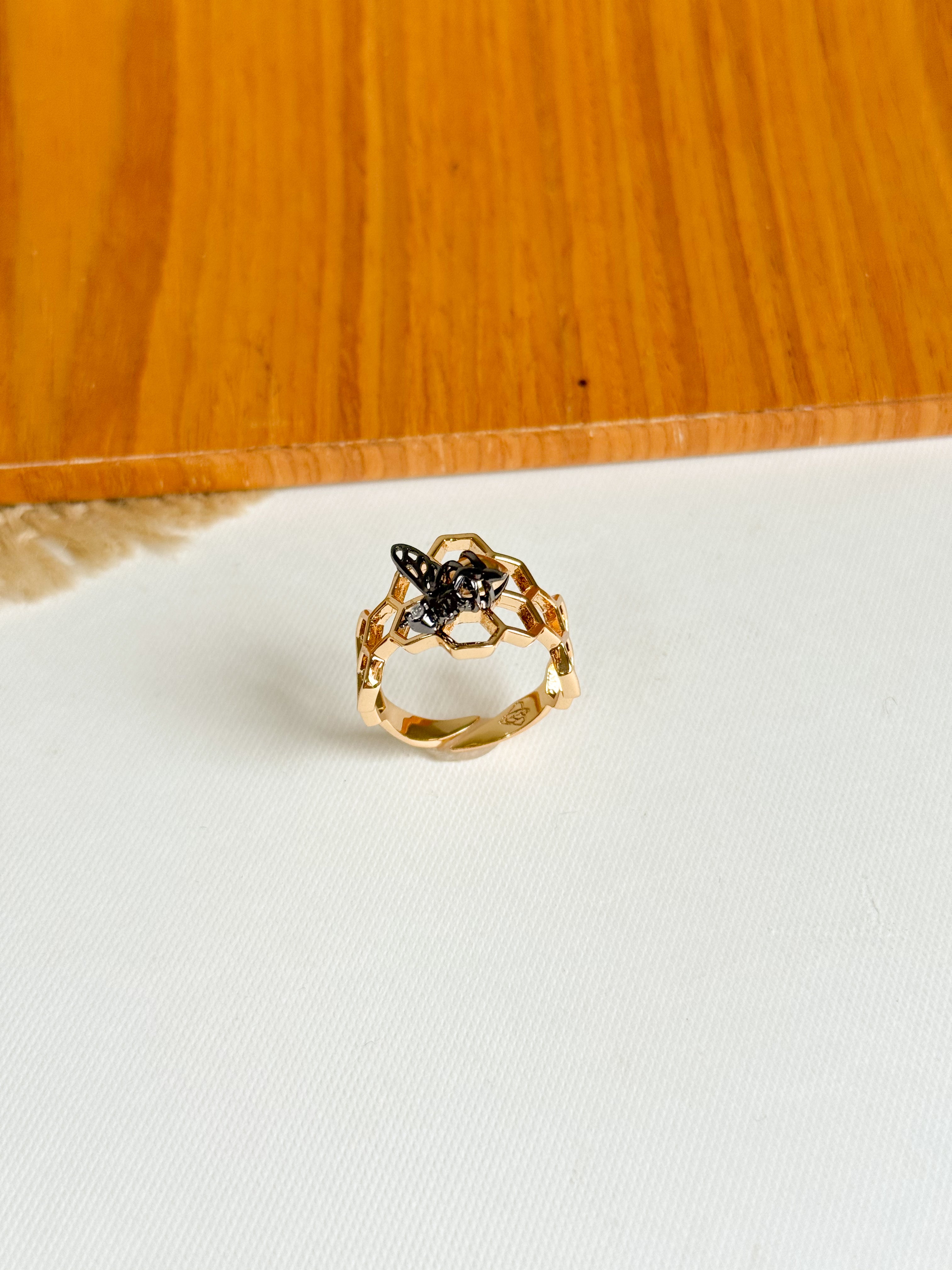 Anillo Abeja
